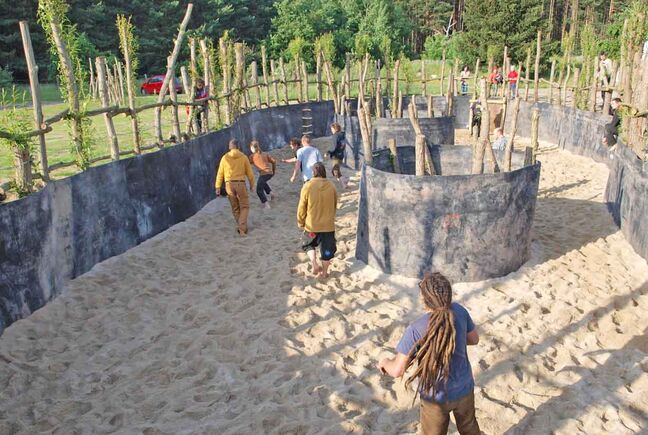 Ballspielgrube Claire Abenteuer-Nacht_Behuetum_Platz_Sportplatz